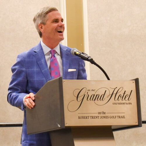 Gibson Vance Installed as Alabama State Bar 20212022 PresidentElect